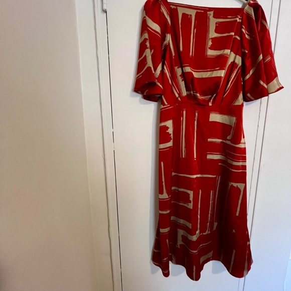 Banana Republic Factory Flutter-Sleeve Dress - Picture 2 of 4